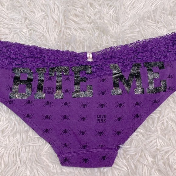 Victoria's Secret Halloween briefs - Picture 8 of 9